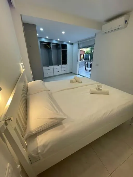 Happy Space Apartment Los Cristianos  Spain